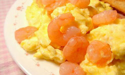 omlet-s-krevetkami-i-ovoschami